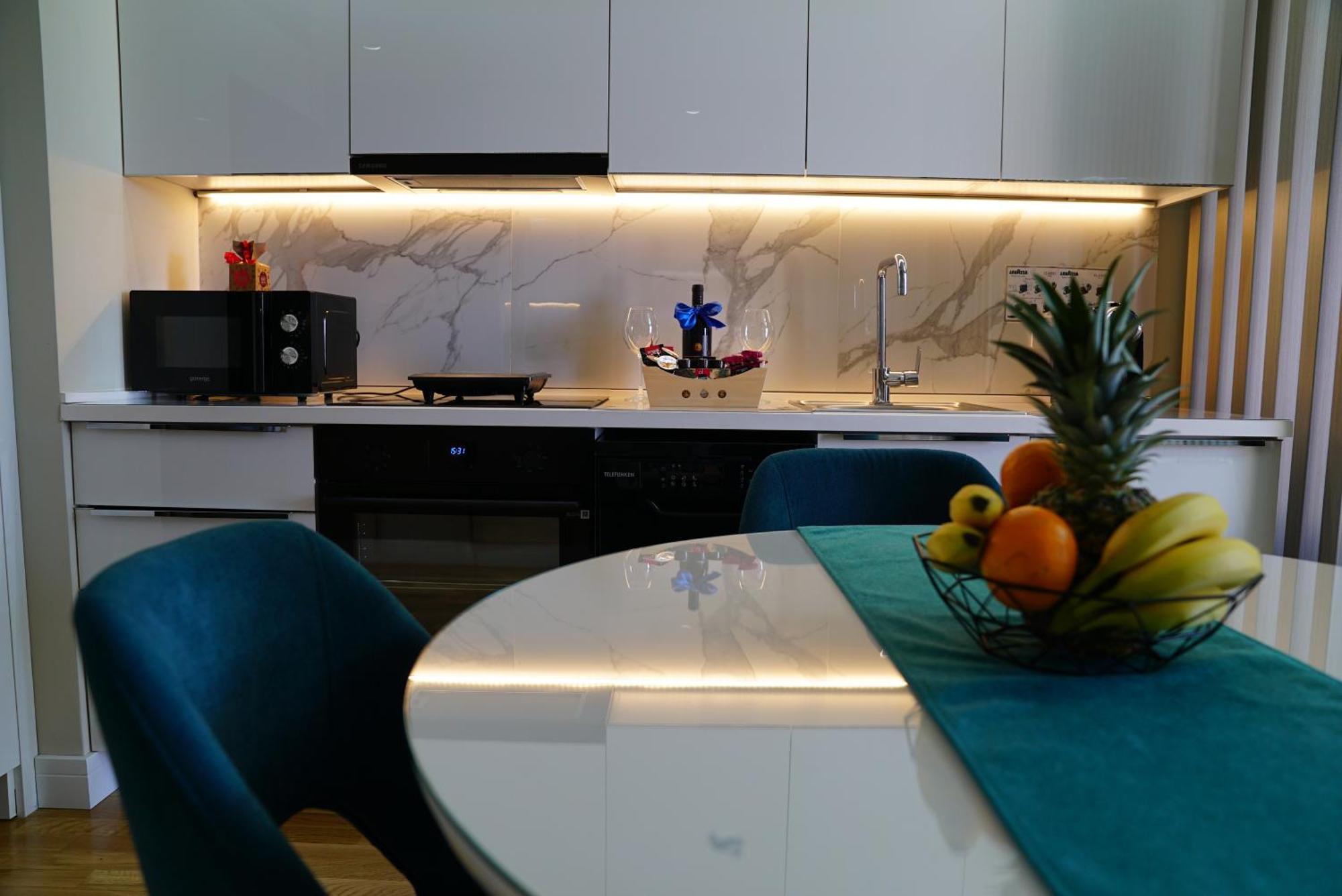 Diamond 72 Apartment , Skopje City - Center, Diamond Residences, Free Parking Esterno foto